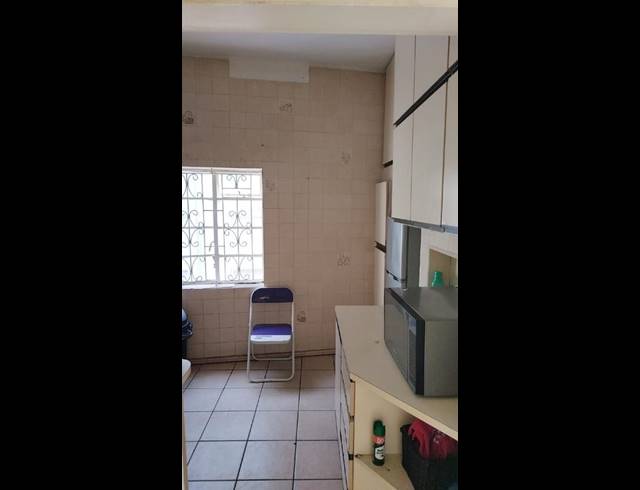2 BEDROOM APARTMENT FOR SALE IN BULWER